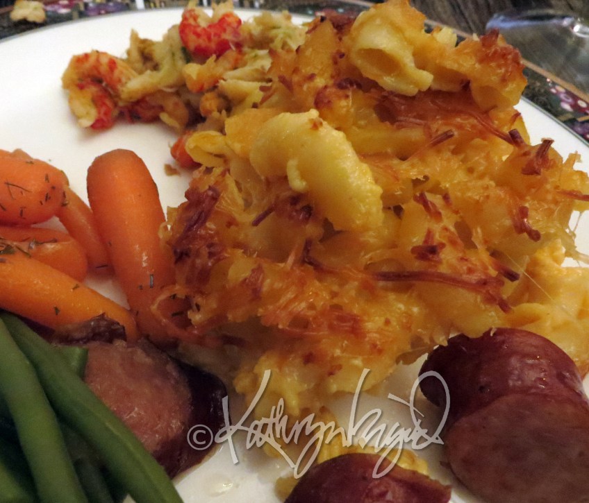 Macaronic Dinner with Bugs